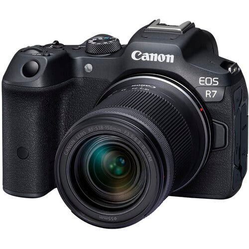 1653353121_1708099 Canon EOS R7 Mirrorless Camera with 18-150mm Lens - Image 1